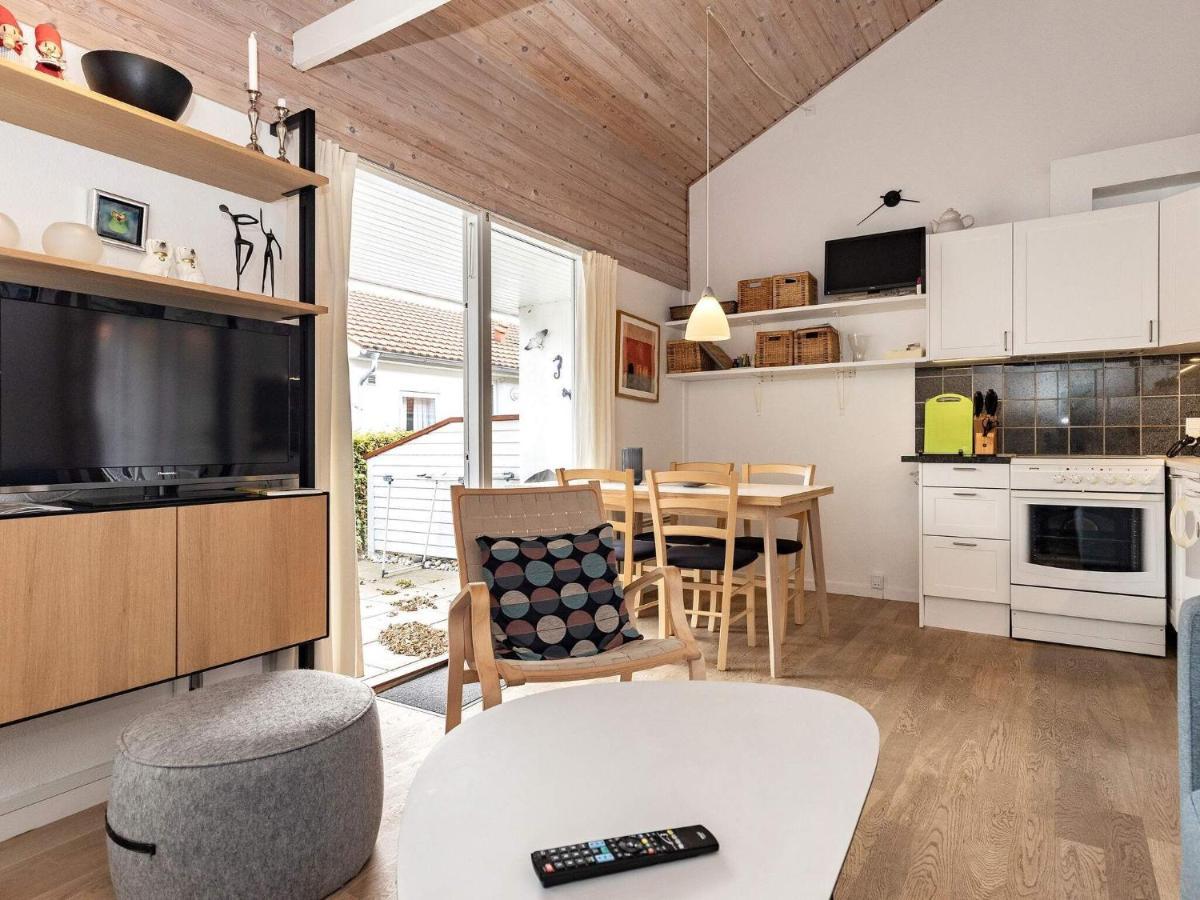 Feriehus 4 Person In R Sk Bing *